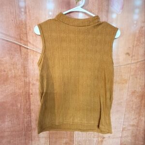 Green Goddess size large sleeveless sweater top